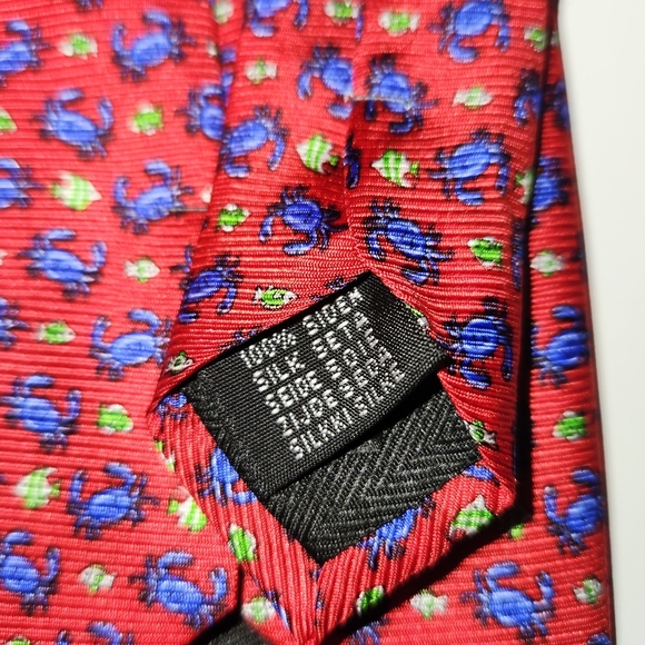Cape Cod Neckwear Red Crab Silk Tie - Picture 5 of 6